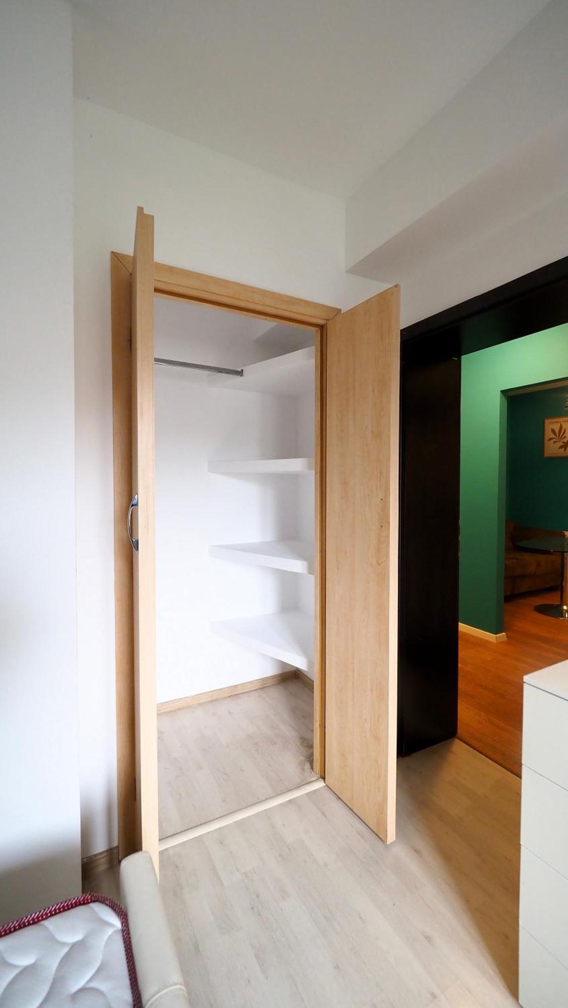 Iassium Airport Apartments Jászvásár Kültér fotó